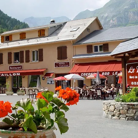 Le Taillon Hotel